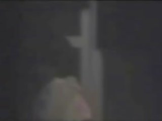 Прихований камера поза вікно японська краля мастурбує