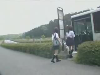 Jepang nona dan gila di bis vid