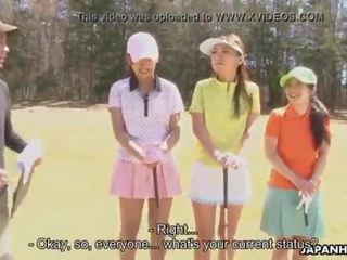 Asijské golfové volání dívka dostane v prdeli na the ninth otvor